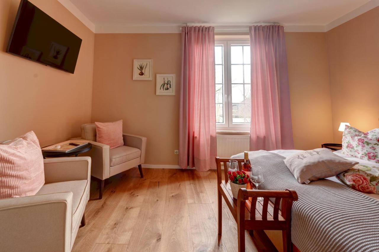 Golf- & Landhotel Am Alten Deich Warwerort 외부 사진