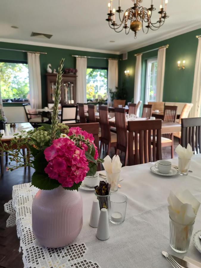 Golf- & Landhotel Am Alten Deich Warwerort 외부 사진
